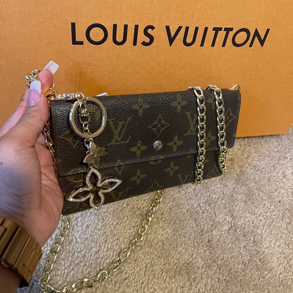 Louis Vuitton International crossbody #MI884 - Picture 1 of 10